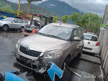 SKODA ROOMSTER 1.4 B 2010 BXW  PER RICAMBI