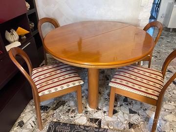 Tavolo da sala con 4 sedie