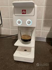 Illy Macchina Iperespresso a capsule Y3.3
