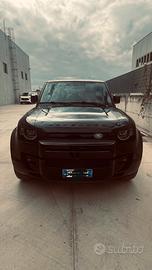 Land Rover Defender x Dynamic SE awd 200 CV N1