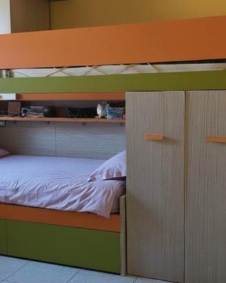 Cameretta a soppalco completa