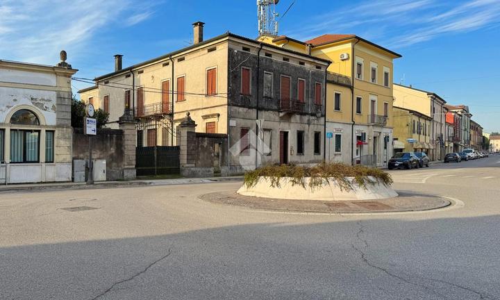 CASA INDIPENDENTE A ALBAREDO D'ADIGE