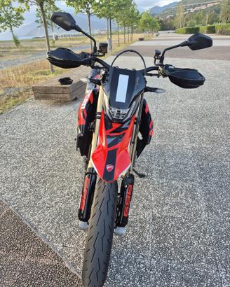 Hypermotard Ducati 698 sps