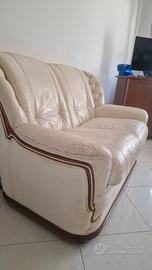 Divano a due posti in pelle bianca