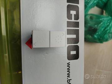 BTICINO Pulsante Doppio serrande, LivingLight