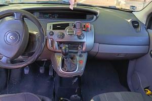 Renault Grand Scénic II serie