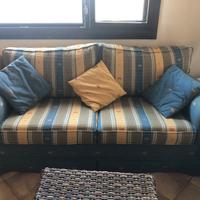Divano  3 posti  e 2 bergere