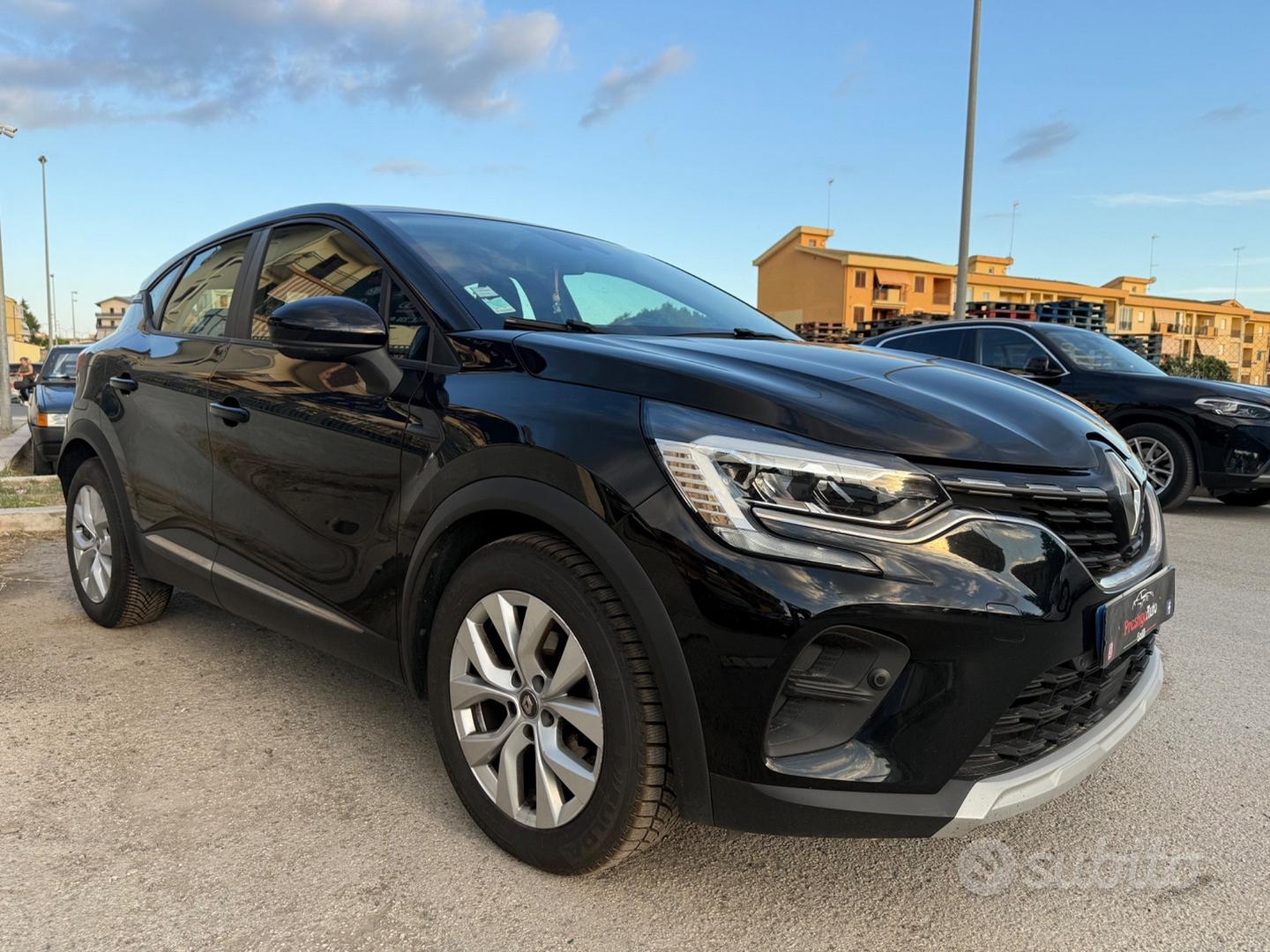 Renault Captur 2021 photo 2