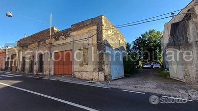 Casa singola con cortile e garage Piedimonte Etneo