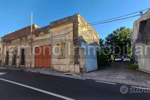 Casa singola con cortile e garage Piedimonte Etneo
