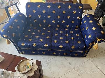 Divano 2 e 3 posti blu e oro