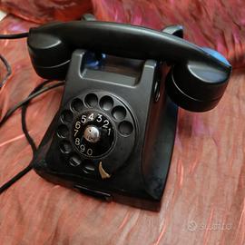 Telefono nero anni '30-'40 in bachelite