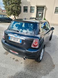 mini One d 2012,  adatta neopatentati