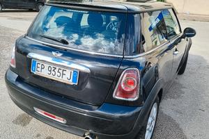 mini One d 2012,  adatta neopatentati