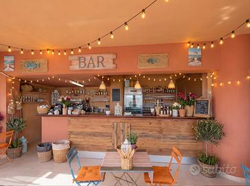 Locale bar/ristorazione con terrazza vista mare