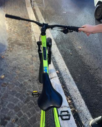 Bici rockrider st 530