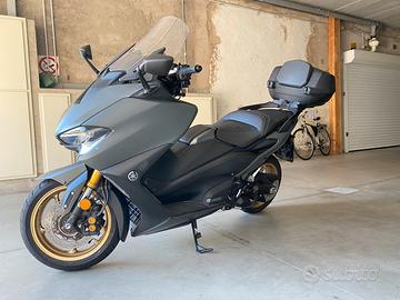 T Max 560 Tech MAX