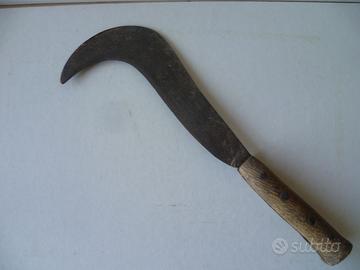 Utensile rurale roncola in ferro forgiato  anni 50