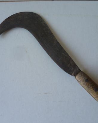 Utensile rurale roncola in ferro forgiato  anni 50