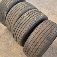 4 pneumatici Bridgestone Potenza misura 225/40 r18