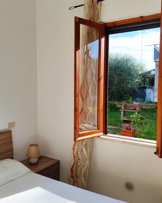 Grande villa indipend con giardino al mare fondi