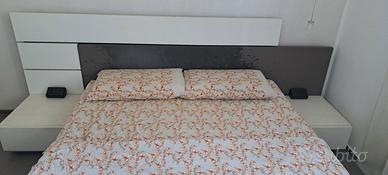 Letto matrimoniale con rete a doghe legno