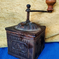 Antico macina caffè 3 Spade