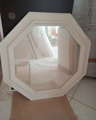 specchio ottagonale bianco