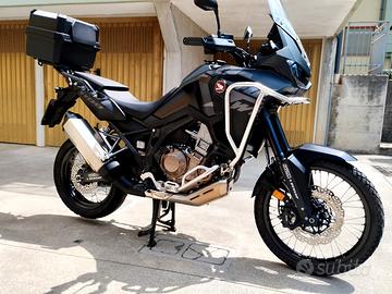 Africa twin 1100/2023 garanzia passaggio  incluso.