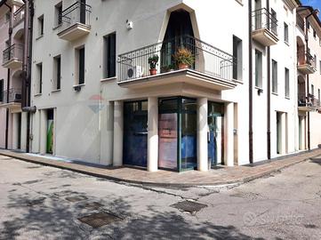 Locale Commerciale - Cornuda