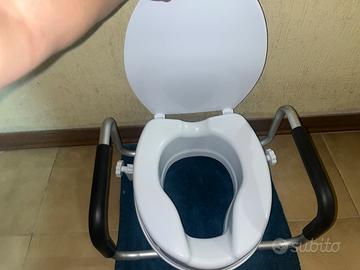 Rialzo WC 10 cm -GOVITA con braccioli e coperchio