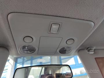 Plafoniera anteriore SUZUKI GRAND VITARA del 2006