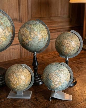 Collezione di globi "Columbus" Dr. R. Neuse – Colu