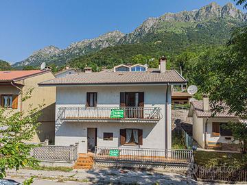 SPAZIOSO APPARTAMENTO BICAMERE CON STUDIO E CAN...