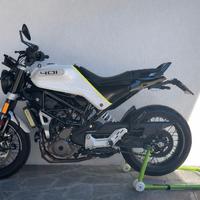 Husqvarna Svartpilen 401