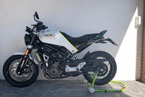 Husqvarna Svartpilen 401