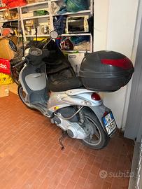 Liberty 125 anno 2004