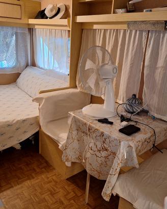 Piazzola bungalow campeggio 8-10 posti letto
