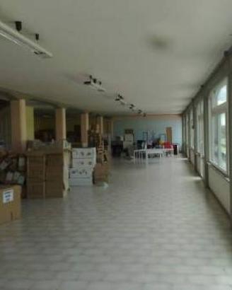 Immobile di 300 m² con più di 5 locali a San Giust