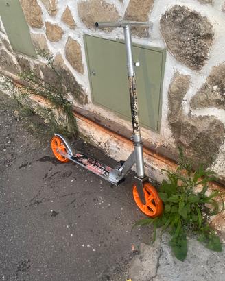 monopattino