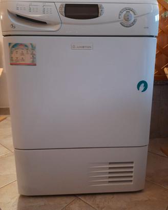 Asciugatrice ARISTON modello ASD70C 7 kg