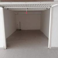 Garage per auto o deposito