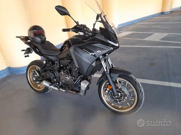 Yamaha Tracer 7 nera anno 2023 km 6000