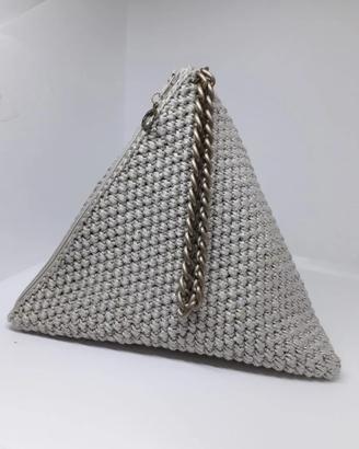 Pochette a piramide uncinetto