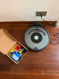 Aspirapolvere iRobot roomba 676