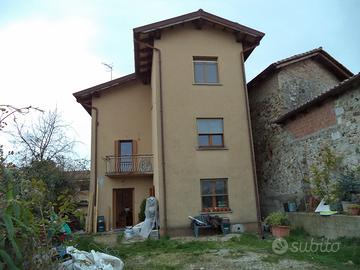 Casa indipendente ad Alnicco di Moruzzo