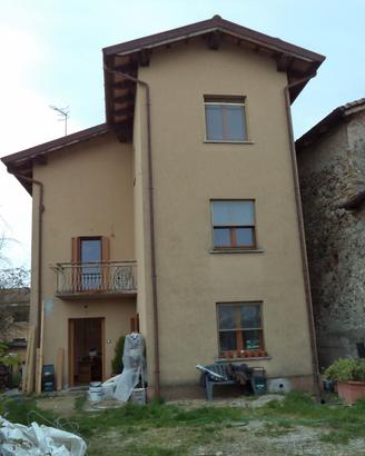 Casa indipendente ad Alnicco di Moruzzo