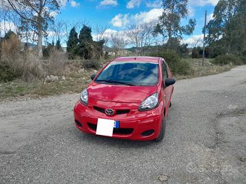 Toyota Aygo 1.0 12V VVT-i 5 porte Now Connect