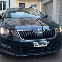 Skoda Octavia SW 2.0 tdi 150cv DSG7