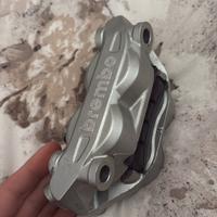 Pinza brembo p4 32 32 / M40 motard